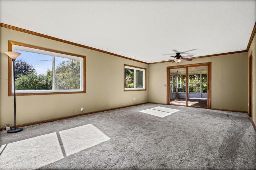 705 S 2nd Street, La Crescent, MN 55947
