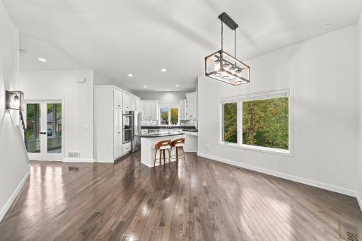 4143 Cashell Glen, Eagan, MN 55122