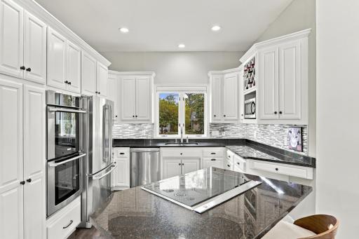 4143 Cashell Glen, Eagan, MN 55122