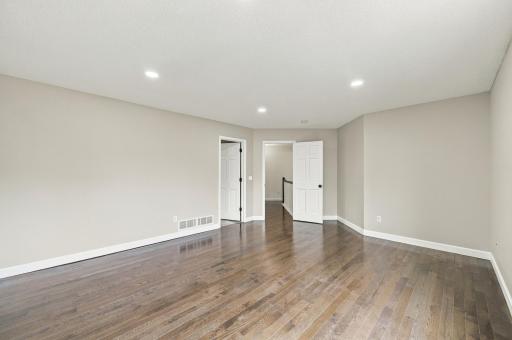 4143 Cashell Glen, Eagan, MN 55122
