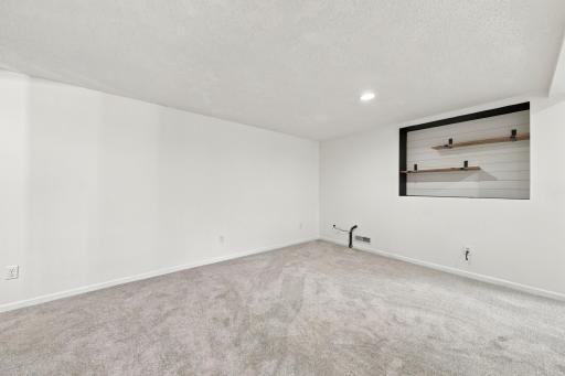 4143 Cashell Glen, Eagan, MN 55122
