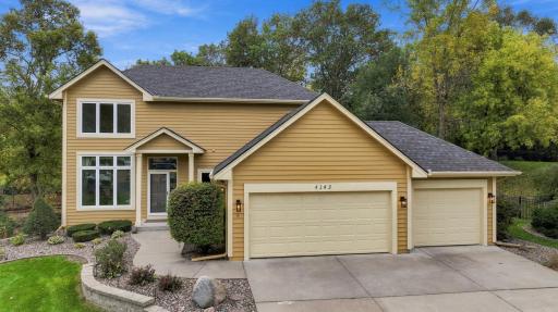 4143 Cashell Glen, Eagan, MN 55122