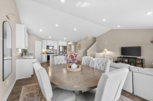 6199 Jasmine Bay S, Cottage Grove, MN 55016