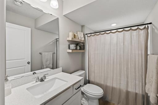 6199 Jasmine Bay S, Cottage Grove, MN 55016