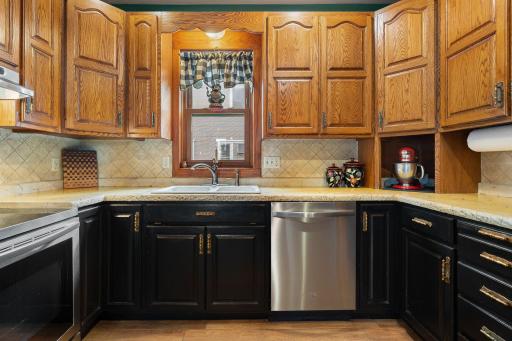 911 6th Street NW, Austin, MN 55912