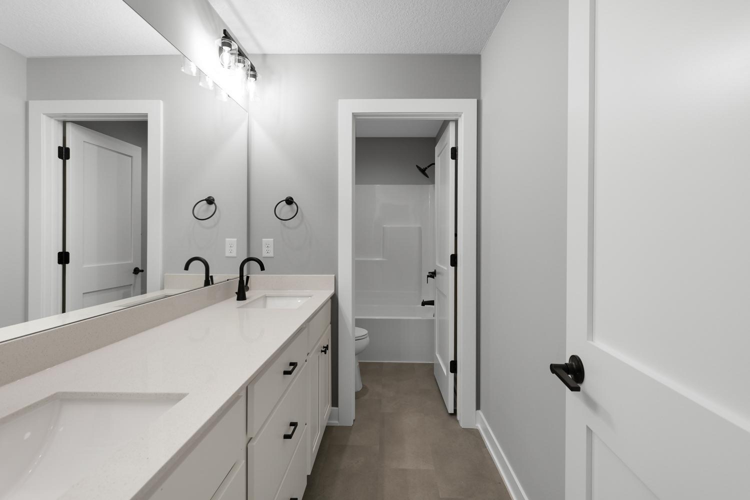 9798 Oxford Ln Elko-43.jpg