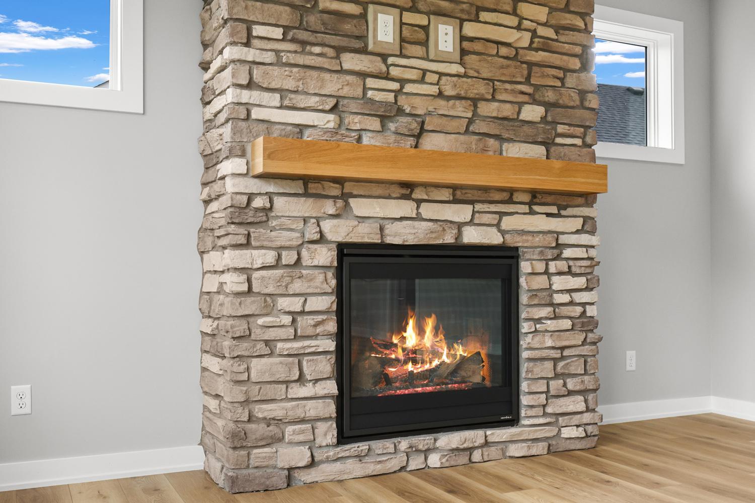 9798 Oxford Ln Elko-09.jpg