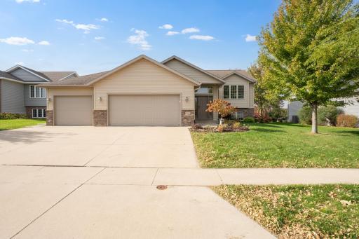4600 Tundra Lane NW, Rochester, MN 55901