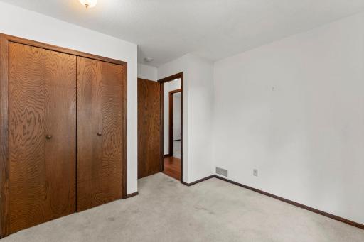 8365 Heather Avenue, Eden Prairie, MN 55347