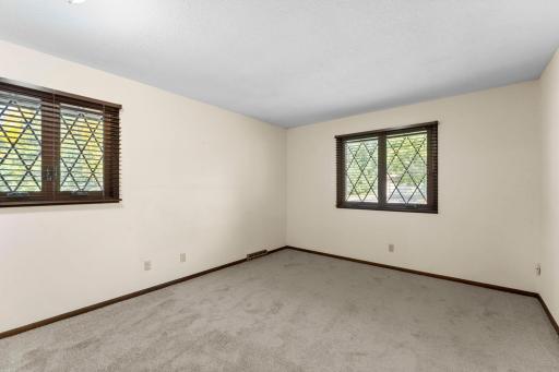 8365 Heather Avenue, Eden Prairie, MN 55347