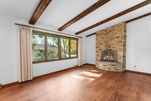 8365 Heather Avenue, Eden Prairie, MN 55347