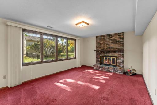 8365 Heather Avenue, Eden Prairie, MN 55347