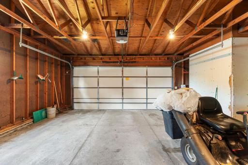 8365 Heather Avenue, Eden Prairie, MN 55347