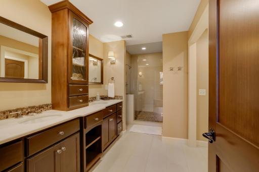 8710Photography-Web-Friendly-13187-Drumcliffe-Path-Rosemount-MN-55068-74.jpg