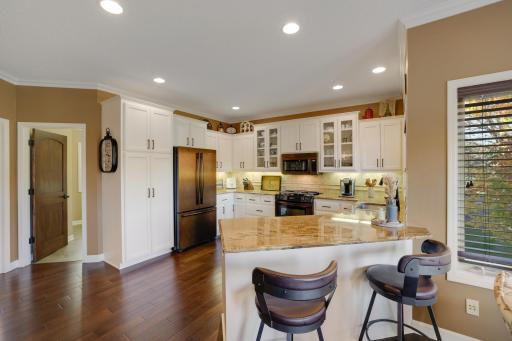 8710Photography-Web-Friendly-13187-Drumcliffe-Path-Rosemount-MN-55068-21.jpg
