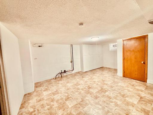 840 Montana Avenue W, Saint Paul, MN 55117