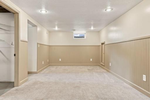 519 Doris Avenue, Shoreview, MN 55126