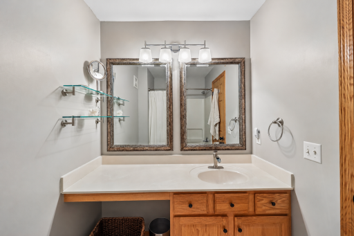 16369 Javari Court, Lakeville, MN 55044