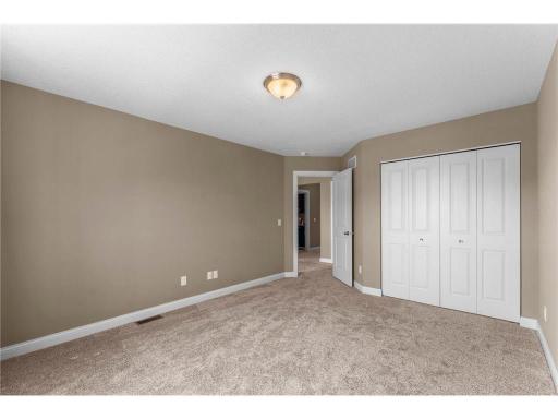 4014 Holasek Path, Chaska, MN 55318