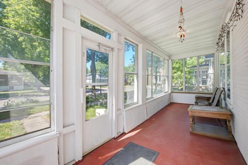 1111 8th Avenue N, Fargo, ND 58102