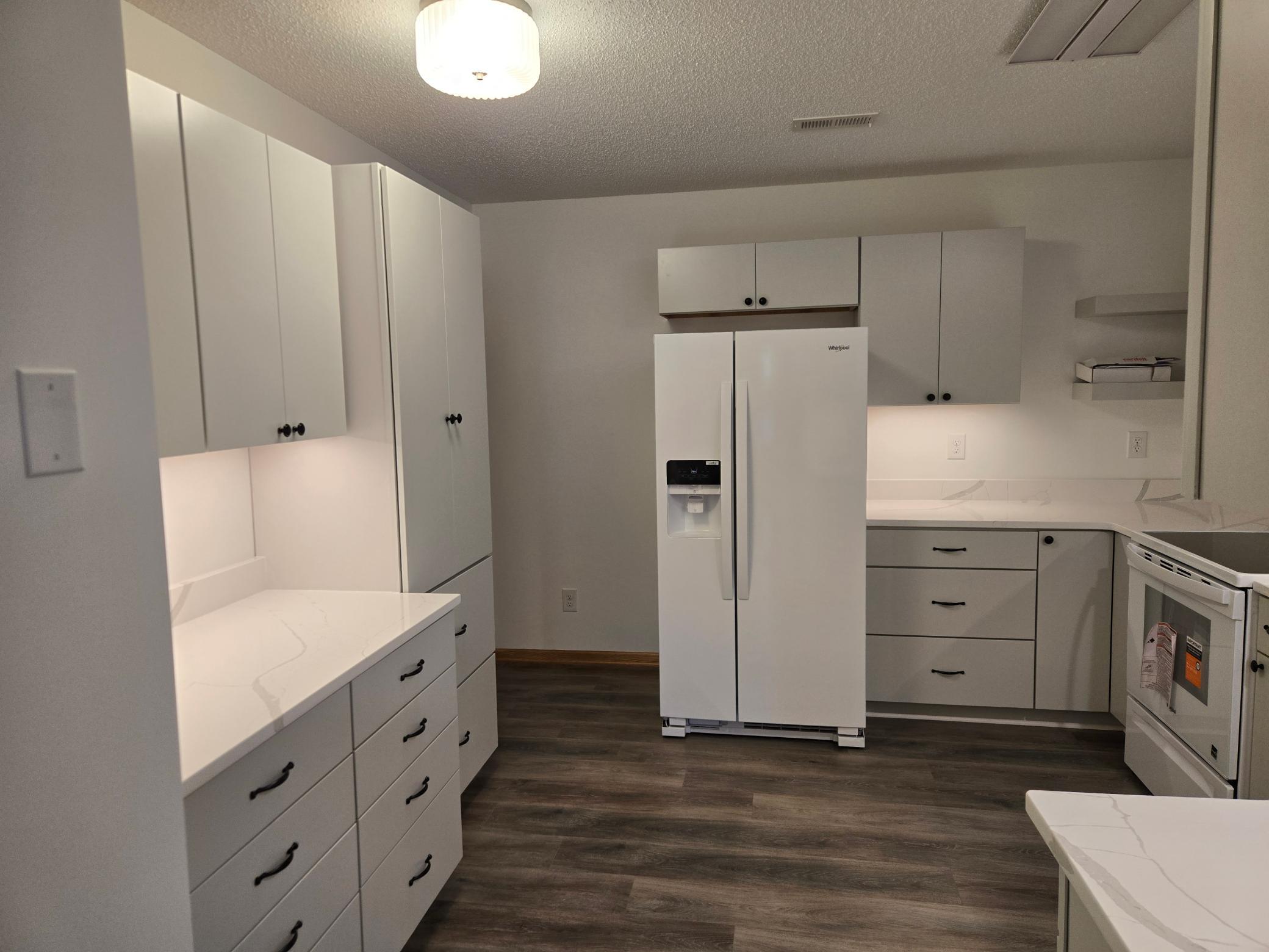 Brand new kitchen! Professional photos coming 10/17