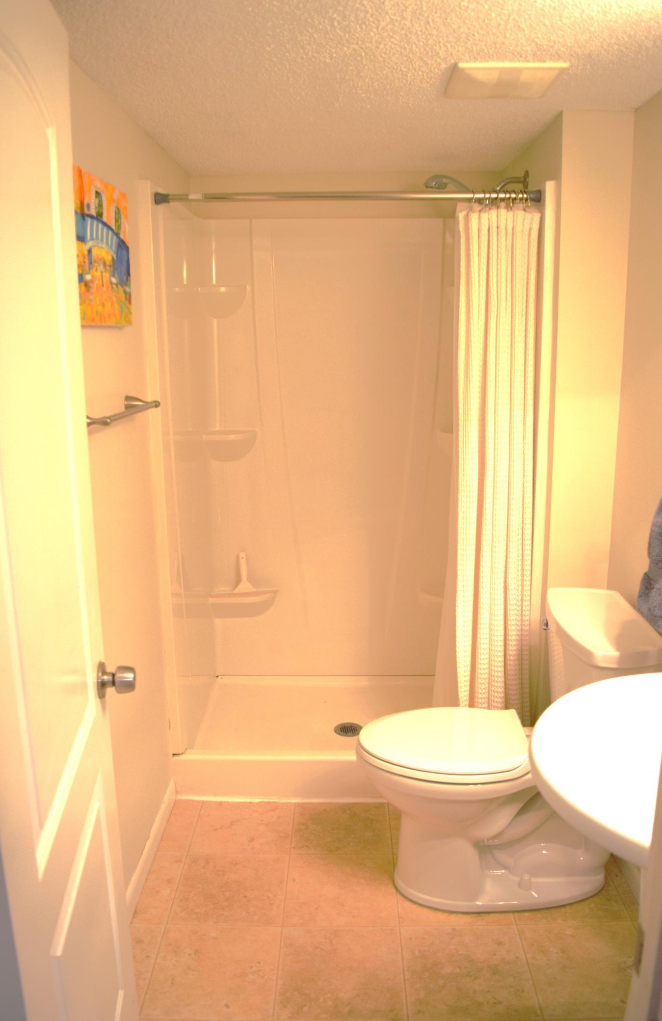 Unit 1 Lower level bath!