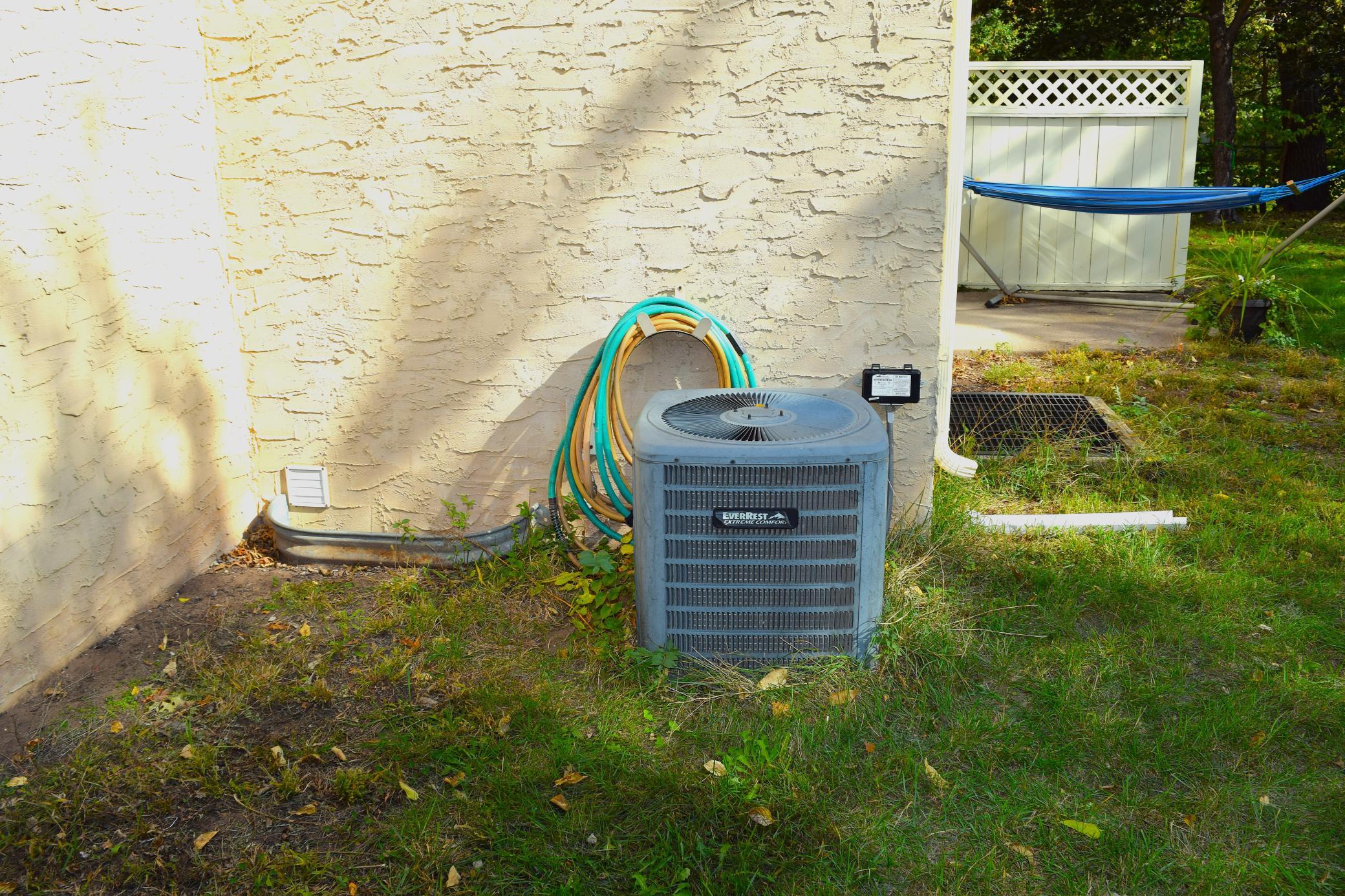 Each unit has it's own central air conditioning (owner installed new units since their ownership but not certain what year)!