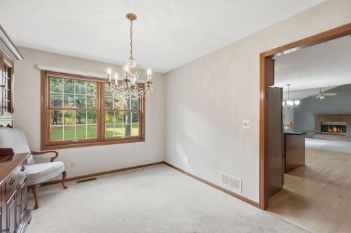2354 Heights Avenue E, Maplewood, MN 55119