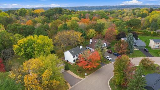 2354 Heights Avenue E, Maplewood, MN 55119
