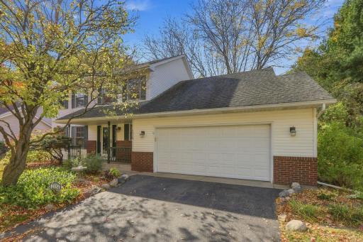 2354 Heights Avenue E, Maplewood, MN 55119
