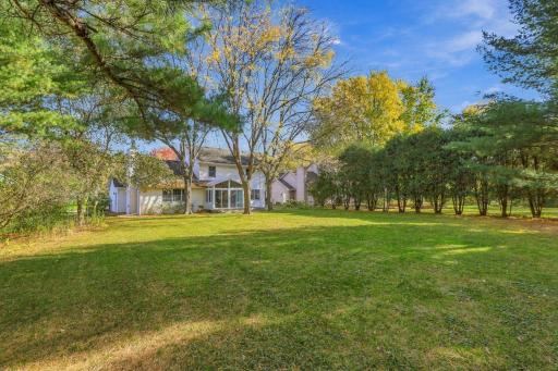 2354 Heights Avenue E, Maplewood, MN 55119