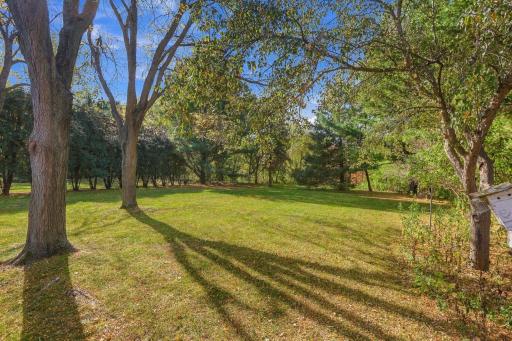 2354 Heights Avenue E, Maplewood, MN 55119