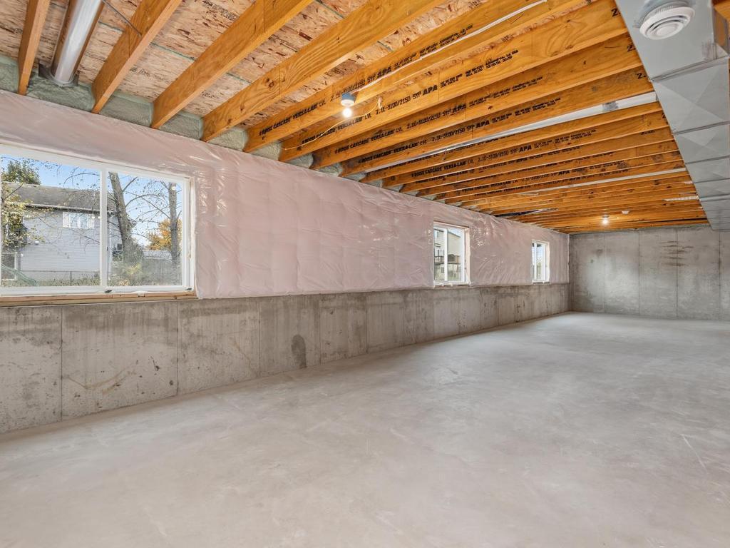 2083 River Bend Trl, Mayer, MN