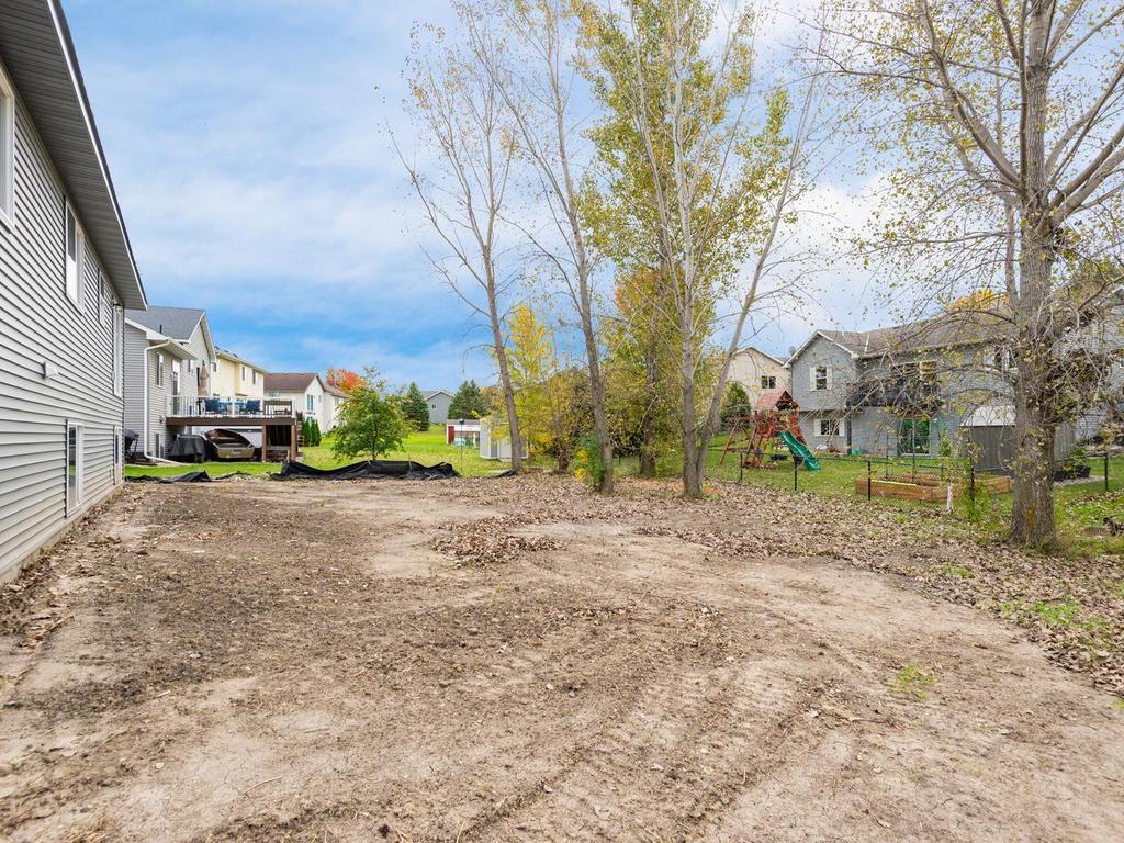 2083 River Bend Trl, Mayer, MN