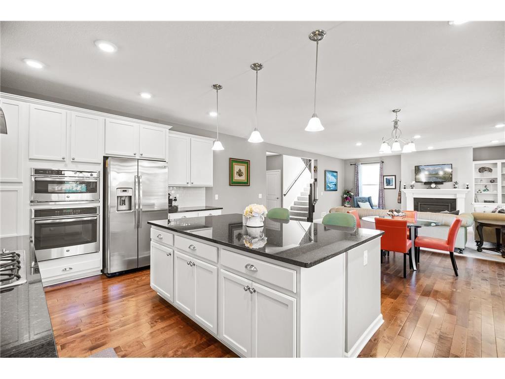 Kitchen 2.jpg