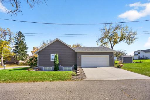 430 Summit Street NE, Chatfield, MN 55923