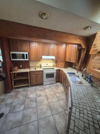 1672 269th Avenue NW, Isanti, MN 55040