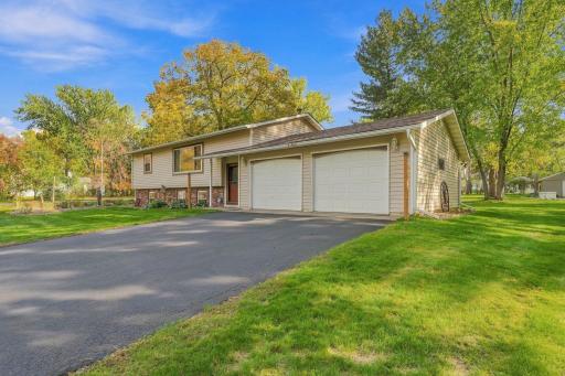16701 Upper 4th Street N, Lakeland, MN 55043