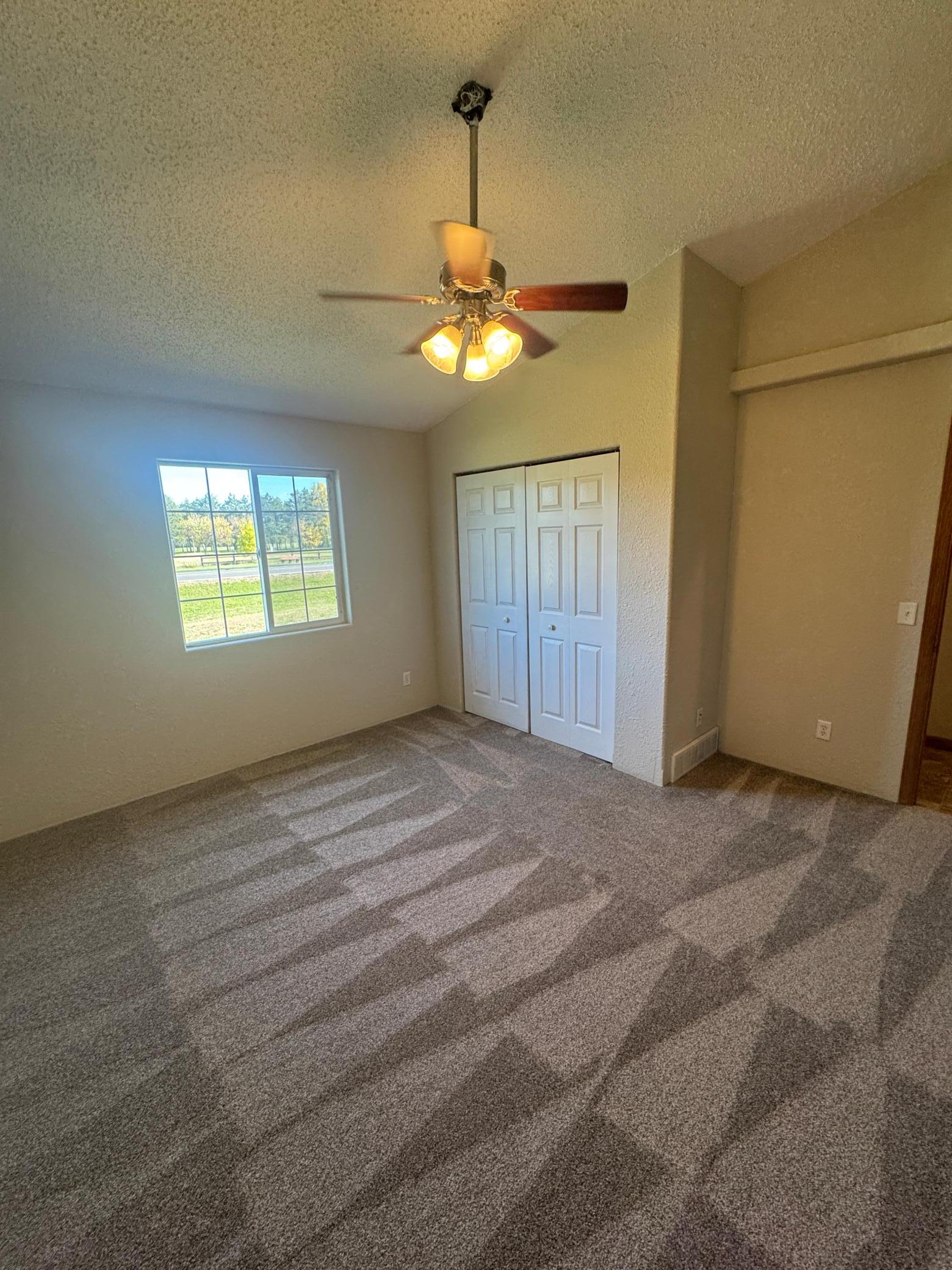 Bedroom2 (1).JPG