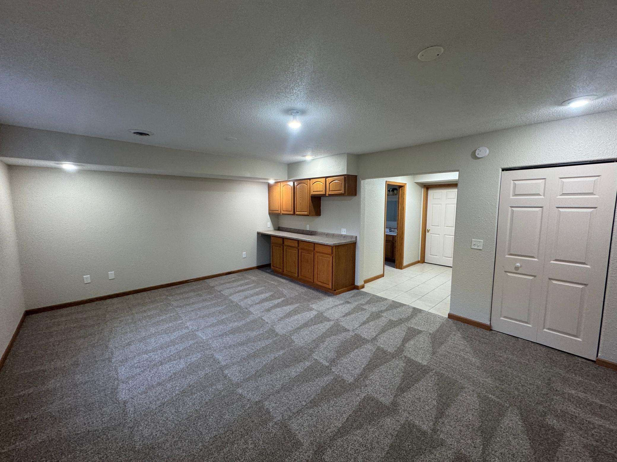 Family Room (1).JPG