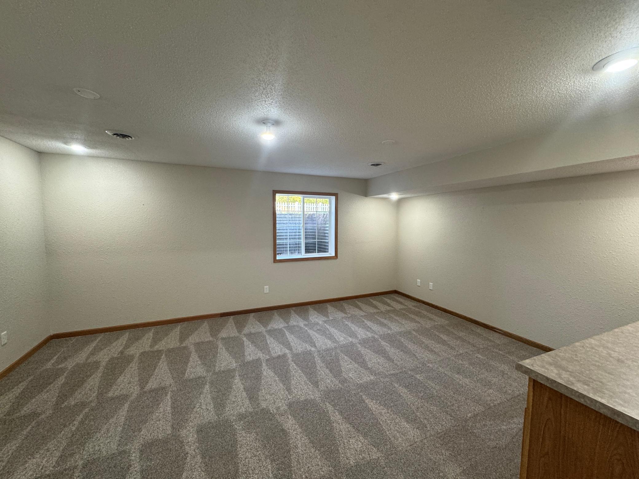 Family Room (3).JPG
