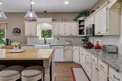 11415 242nd Court E, Lakeville, MN 55044