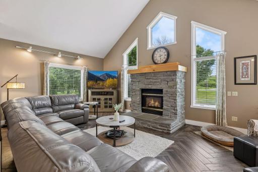 11415 242nd Court E, Lakeville, MN 55044