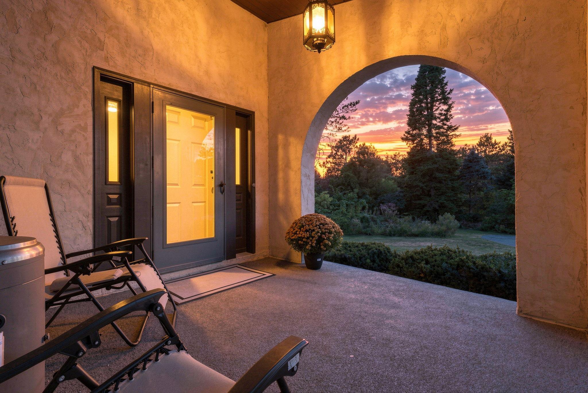 5-web-or-mls-6668_Crackleberry_Trail_Woodbury_TW_09790.jpg
