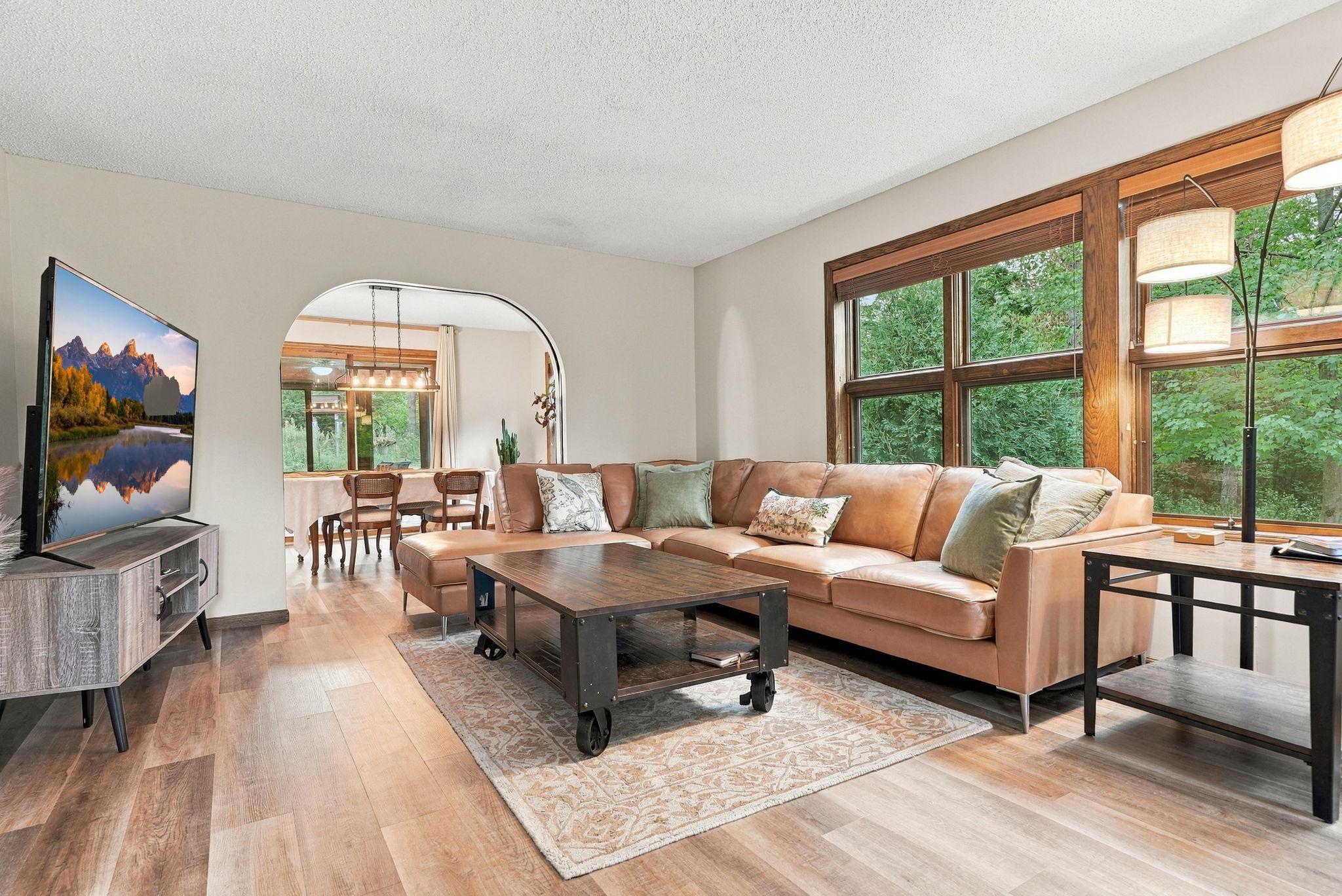 15-web-or-mls-6668_Crackleberry_Trail_Woodbury_09810.jpg