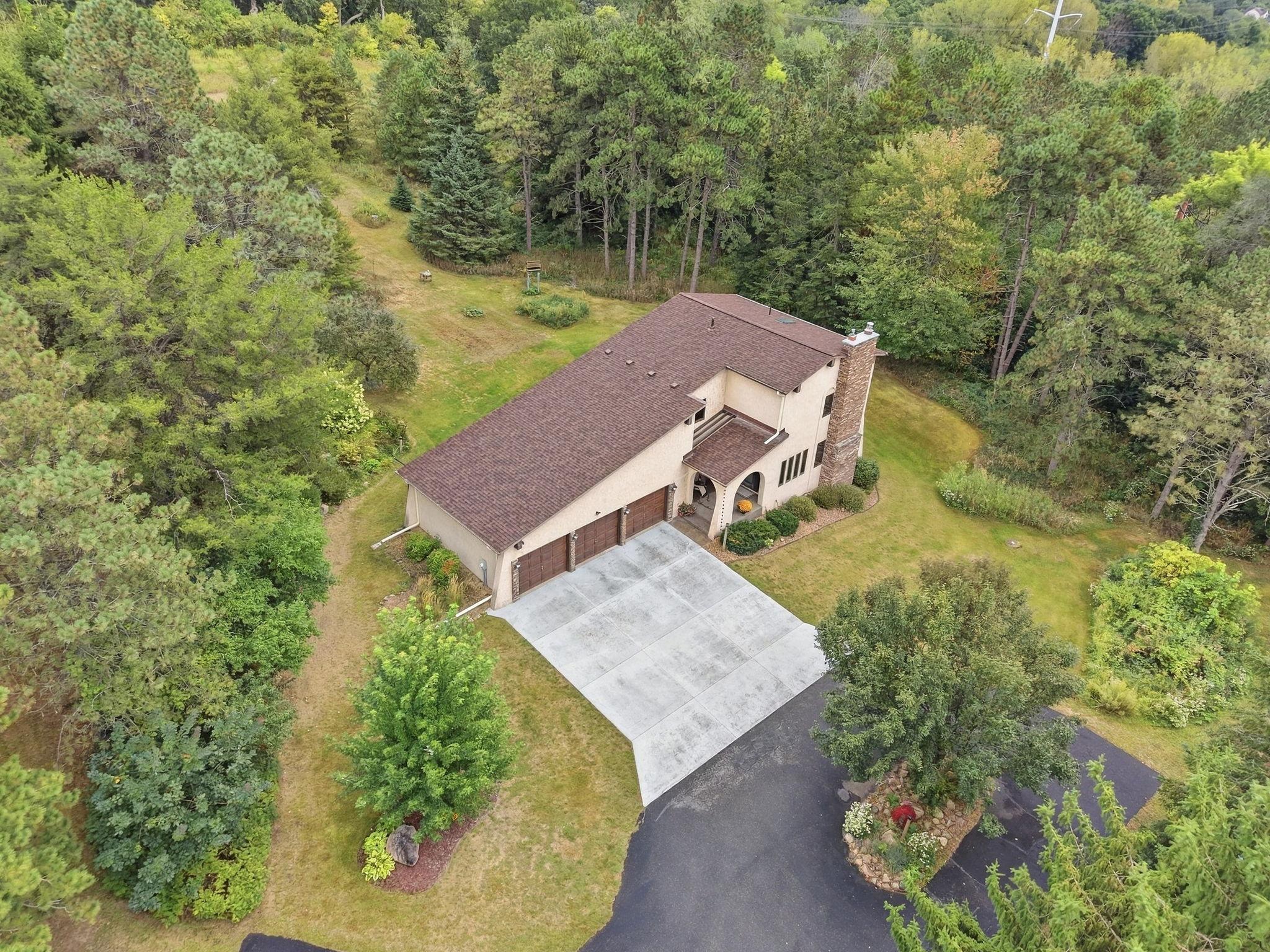 94-web-or-mls-6668_Crackleberry_Trail_Woodbury_081.jpg