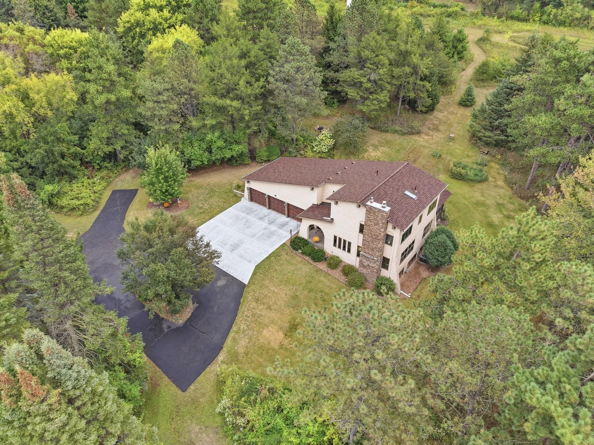 93-web-or-mls-6668_Crackleberry_Trail_Woodbury_083.jpg