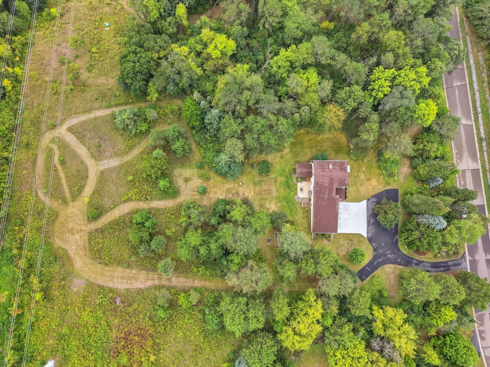 82-web-or-mls-6668_Crackleberry_Trail_Woodbury_094.jpg