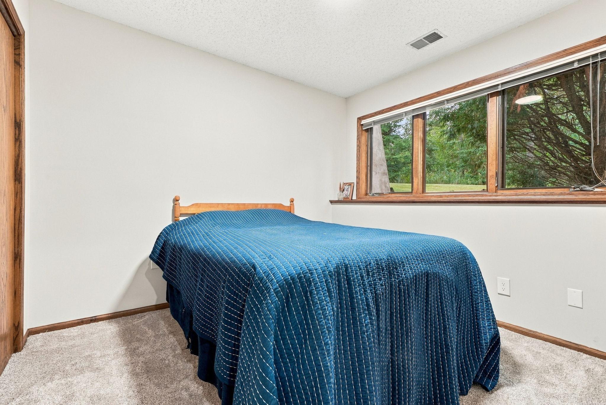 71-web-or-mls-6668_Crackleberry_Trail_Woodbury_09940.jpg