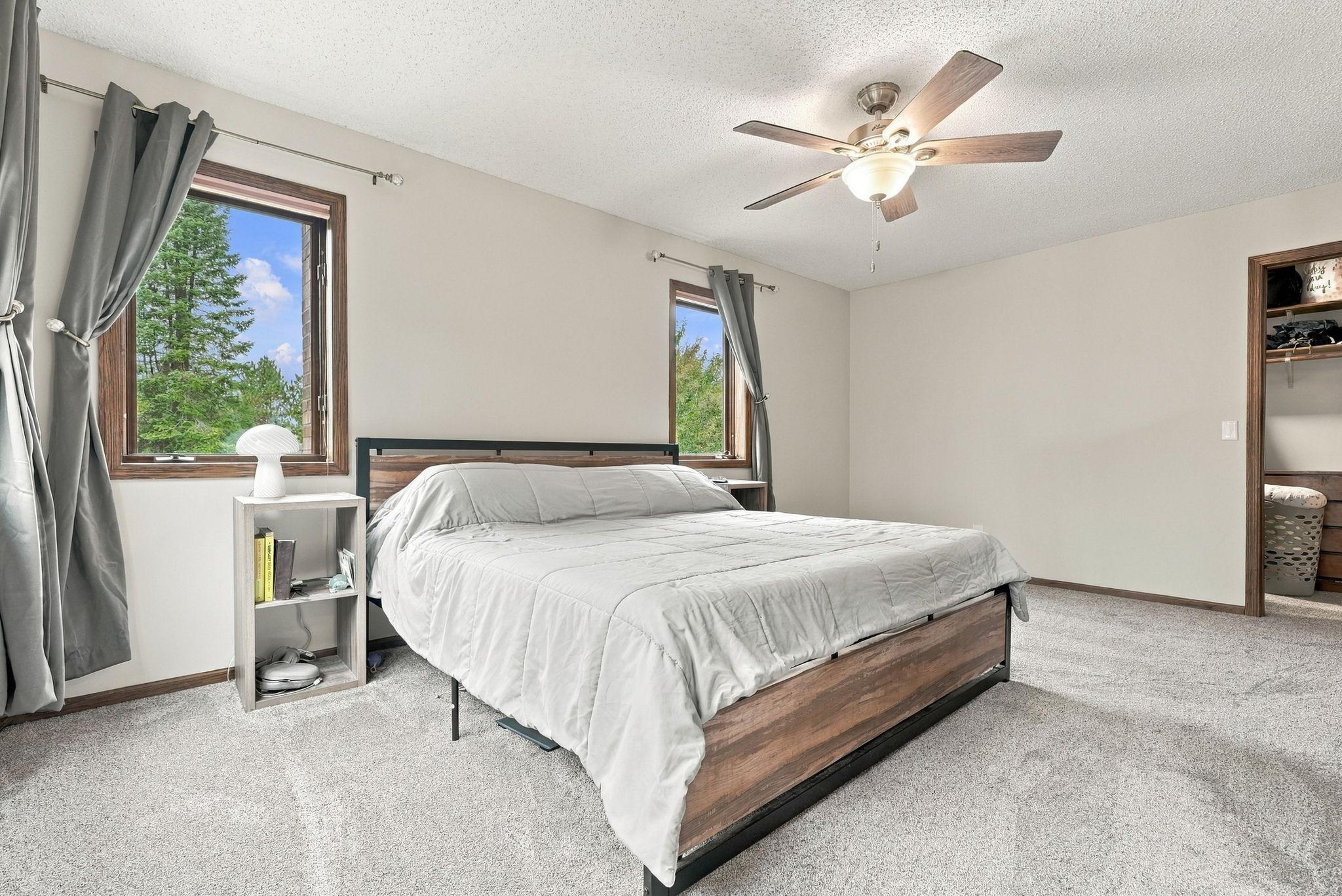 41-web-or-mls-6668_Crackleberry_Trail_Woodbury_09990.jpg